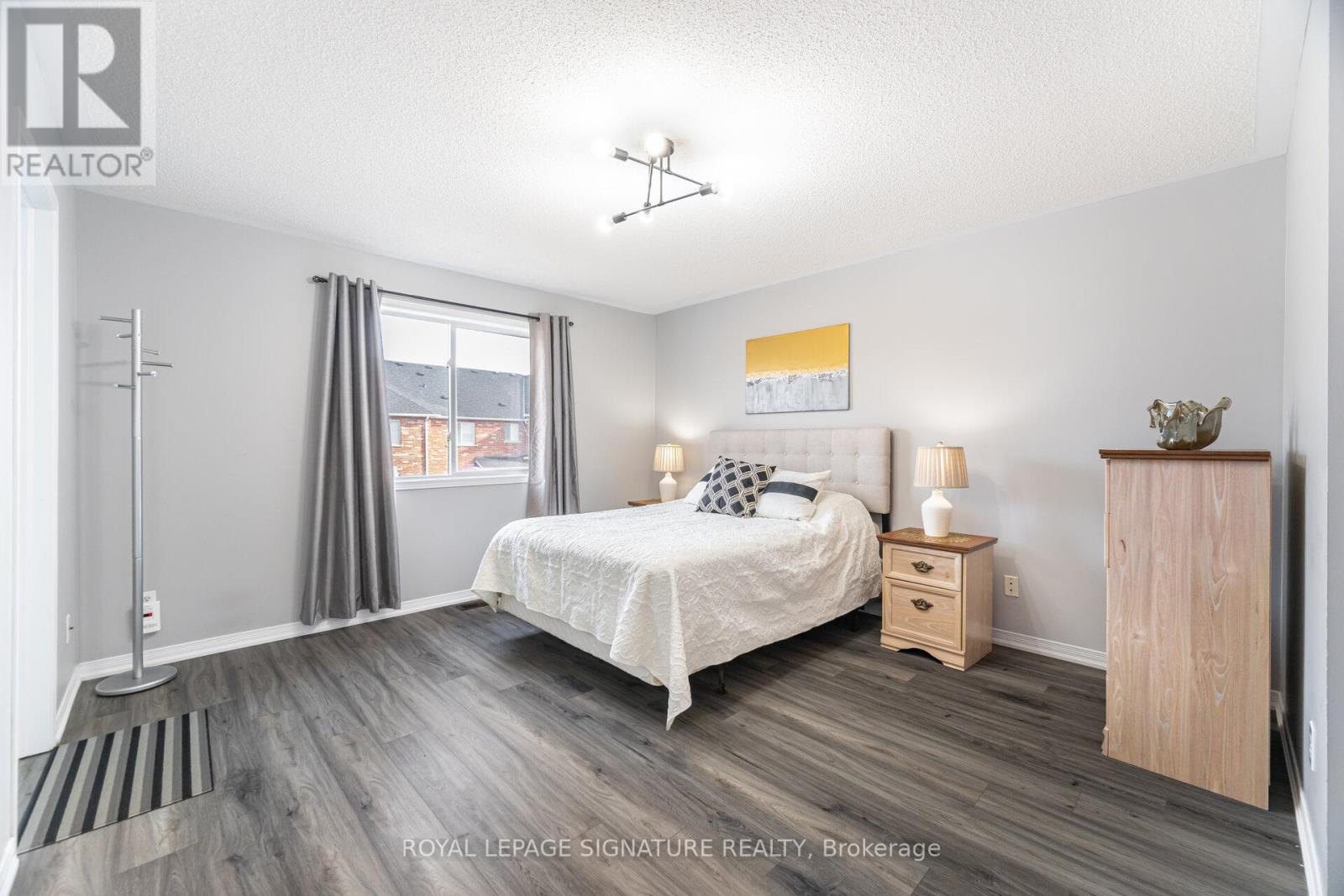 Photo 21 of 3990 Skyview Street S, Mississauga ON