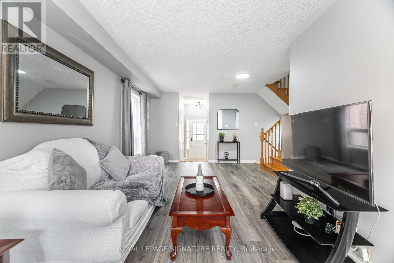 Photo 6 of 3990 Skyview Street S, Mississauga ON