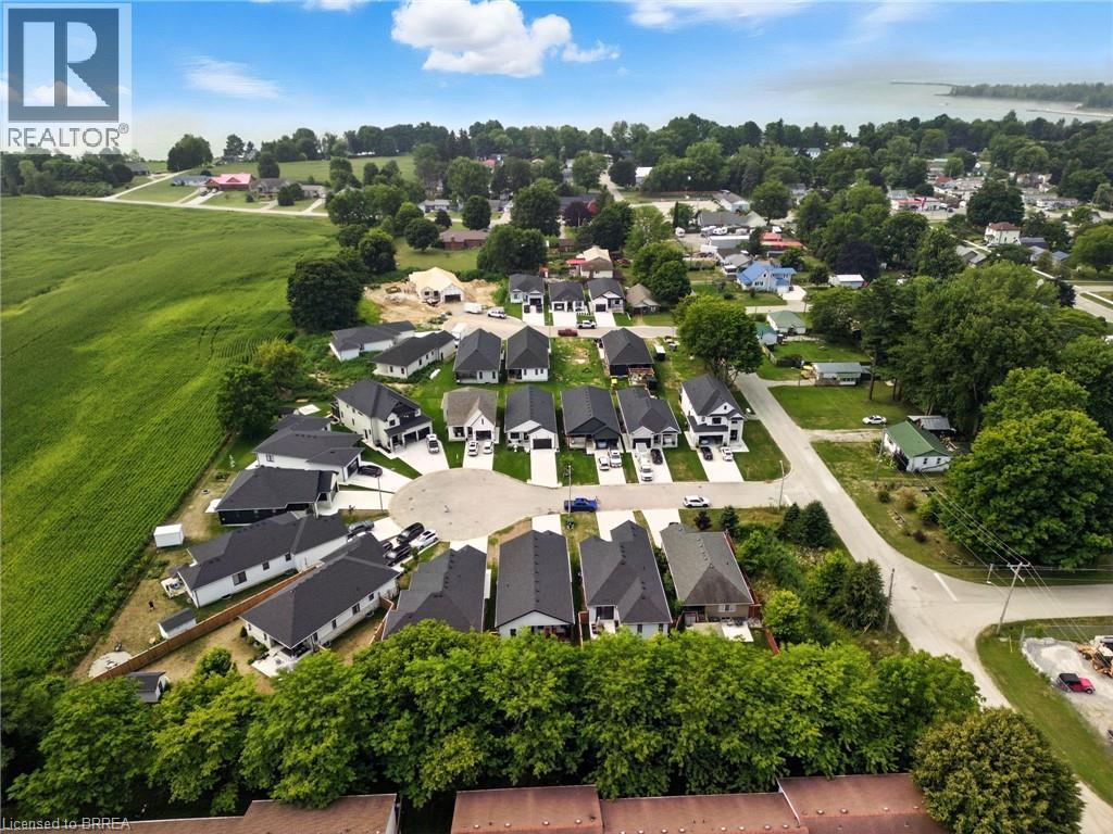 Photo 21 of 9 Macneil Court, Port Burwell ON
