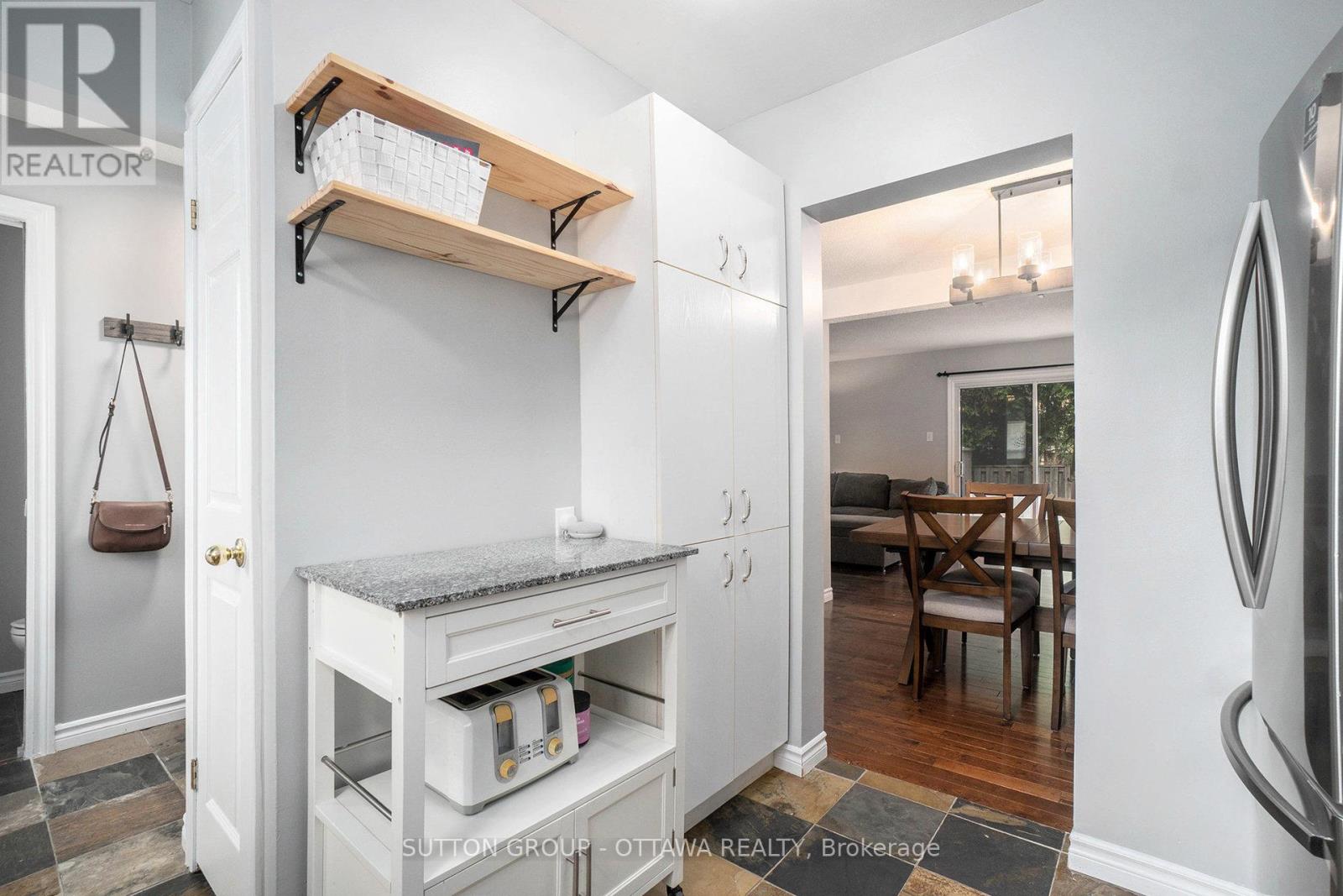 Photo 21 of 6164 Brookside Lane, Ottawa ON