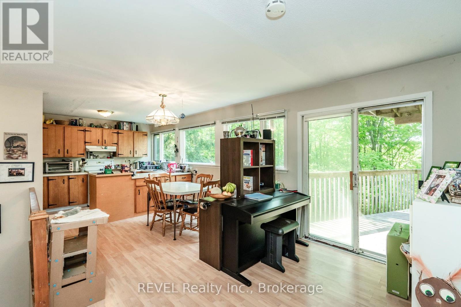 Photo 28 of 806 Victoria Street, Midland ON