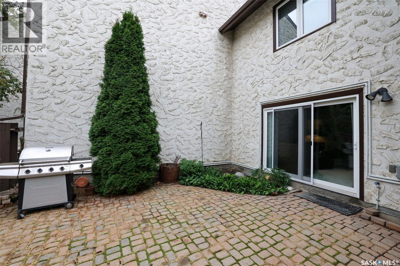 Photo 27 of 47 Laverendrye Way, Regina SK