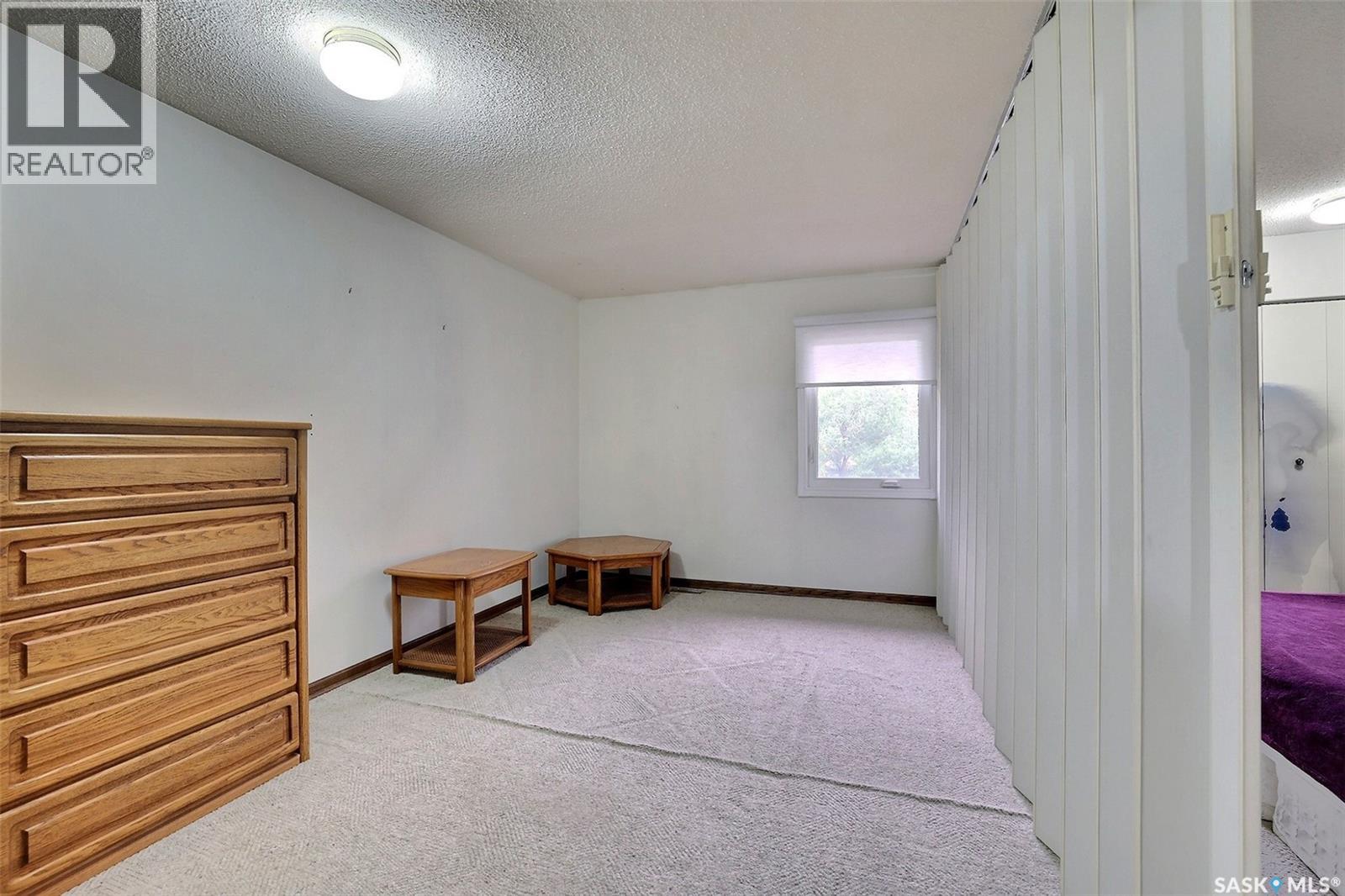 Photo 34 of 47 Laverendrye Way, Regina SK
