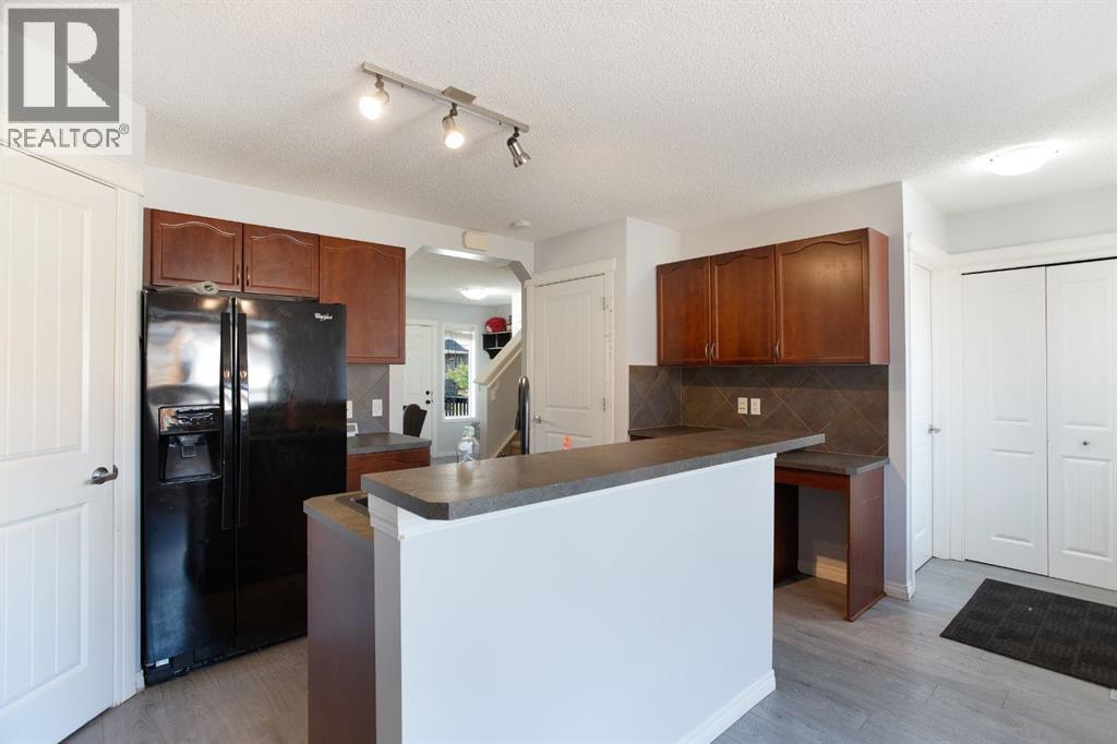 Photo 5 of 588 Morningside Park Sw, Airdrie AB