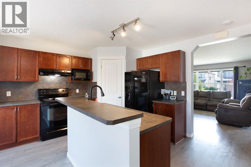 Photo 3 of 588 Morningside Park Sw, Airdrie AB