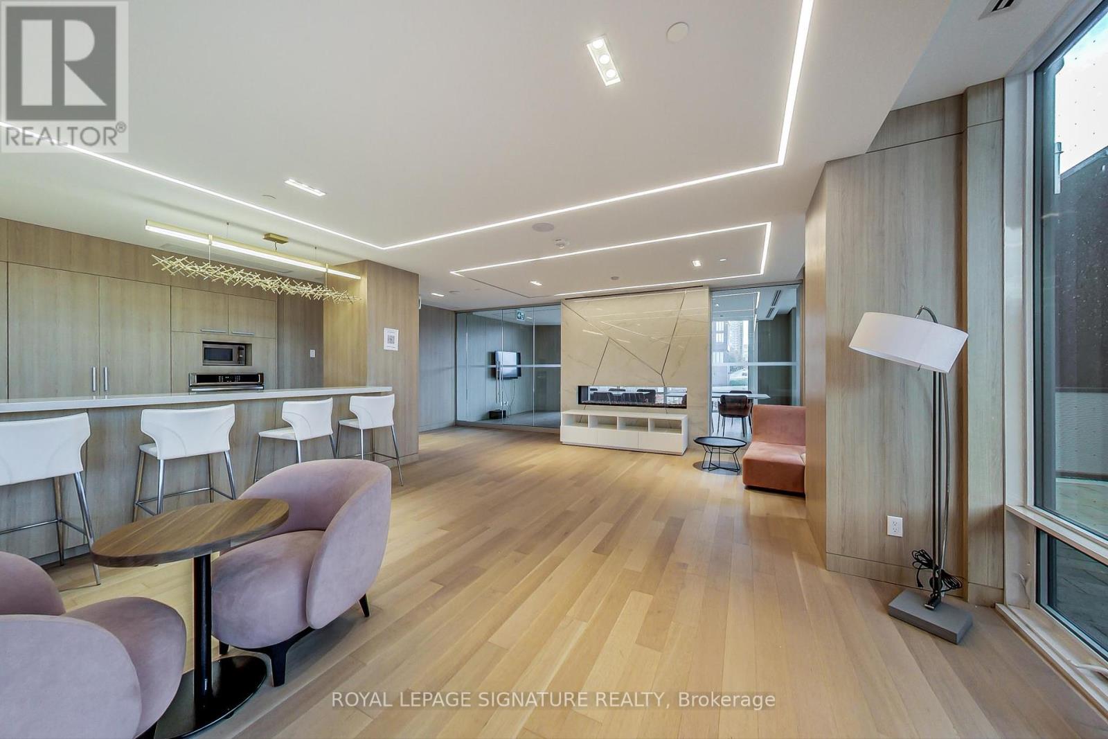 Photo 5 of 407 50 Ordnance Street, Toronto ON