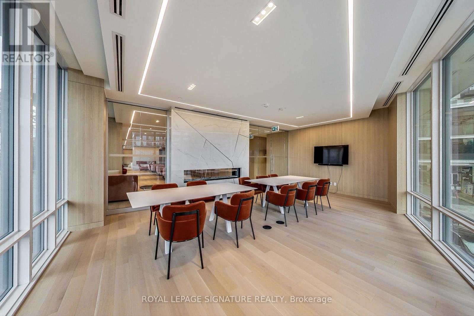 Photo 33 of 407 50 Ordnance Street, Toronto ON