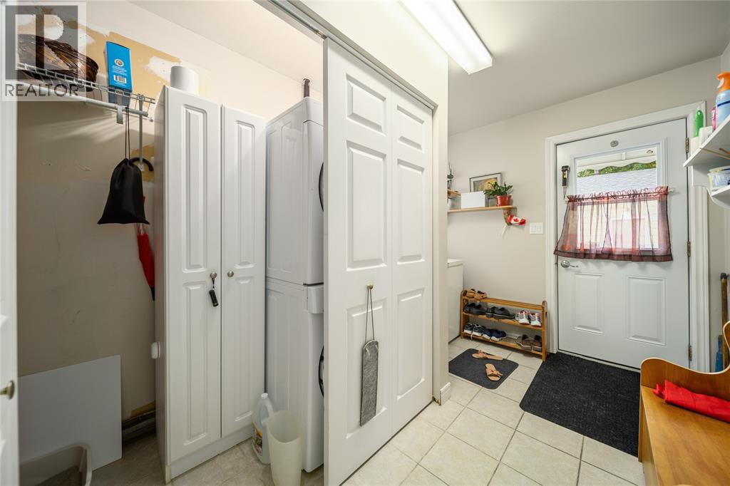 Photo 28 of 814 Maxwell Street, Sarnia ON
