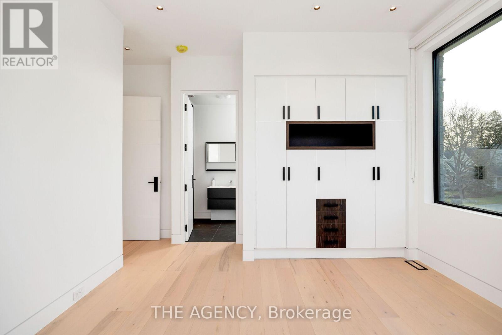 Photo 37 of 2048 Ardleigh Road, Oakville ON