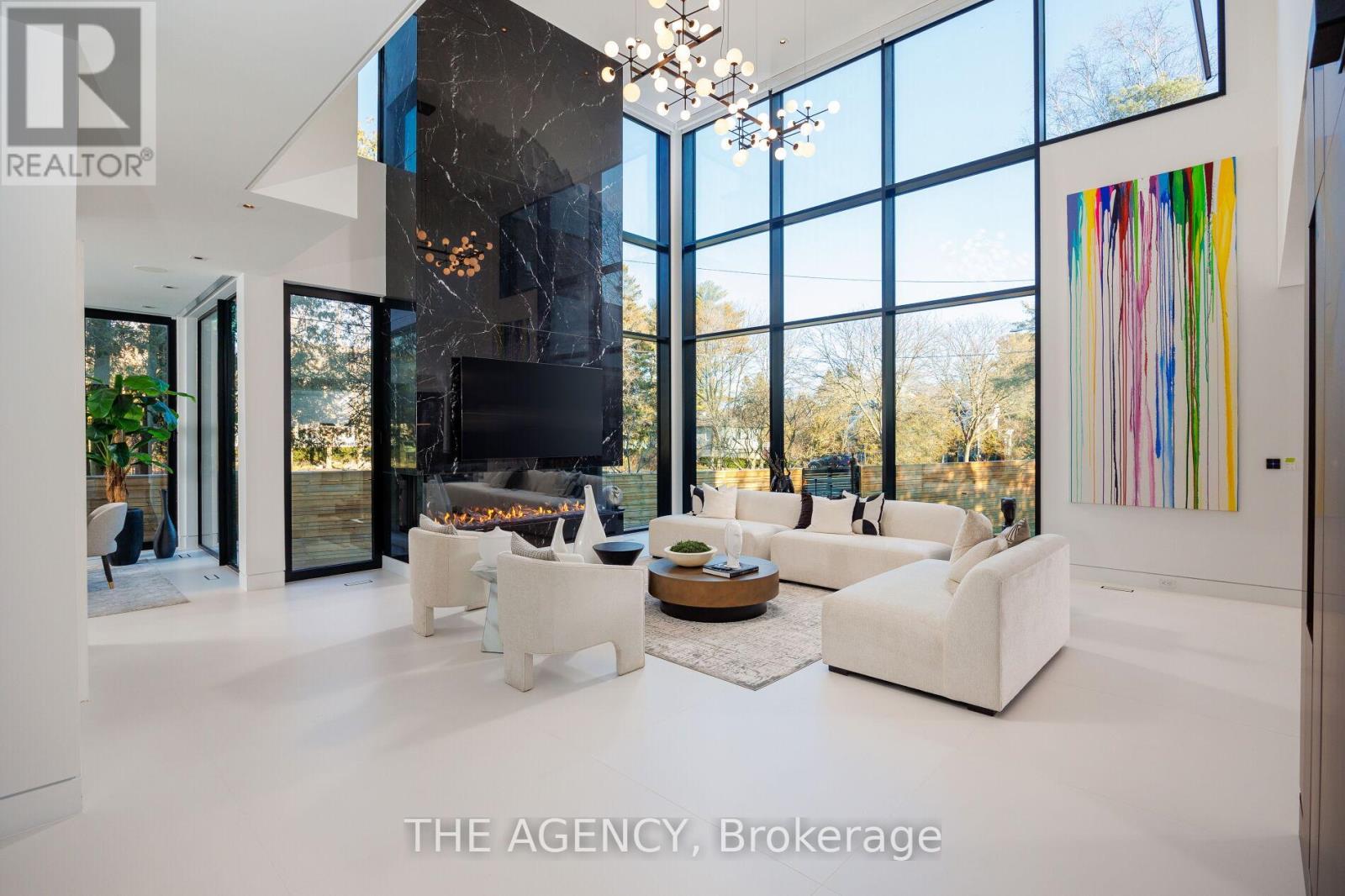Photo 2 of 2048 Ardleigh Road, Oakville ON