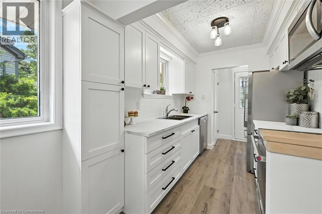 Photo 13 of 157 West 19th Street, Hamilton ON