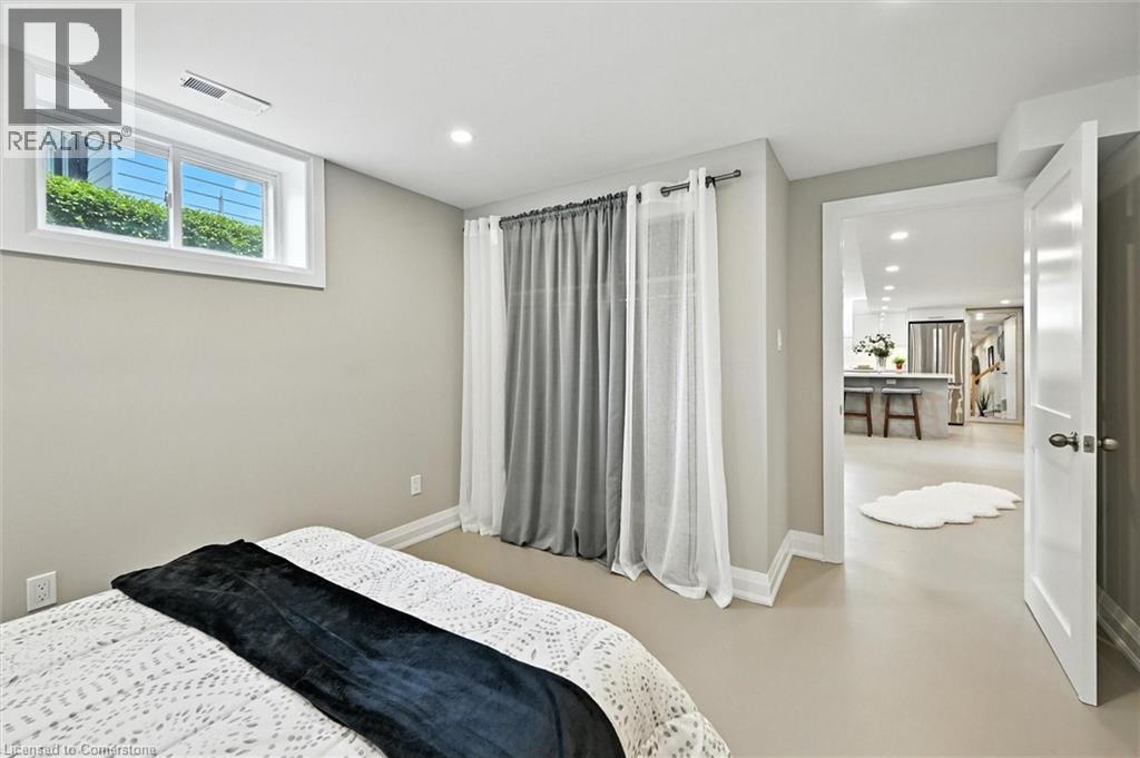 Photo 39 of 157 West 19th Street, Hamilton ON