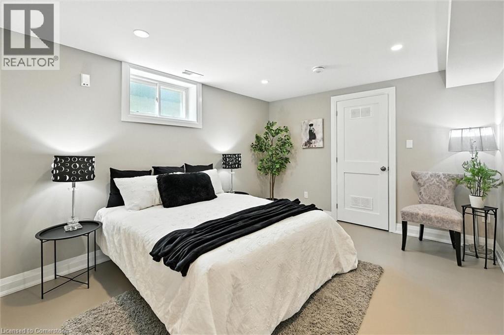 Photo 40 of 157 West 19th Street, Hamilton ON