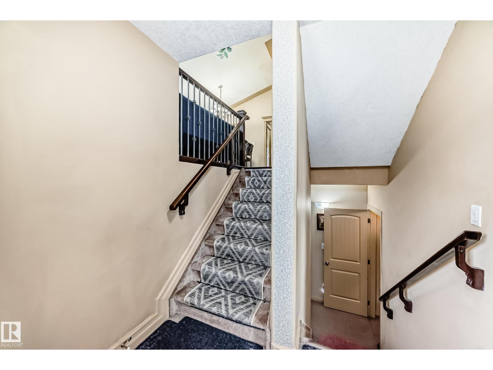 Photo 71 of 1913 33 B Av Nw, Edmonton AB