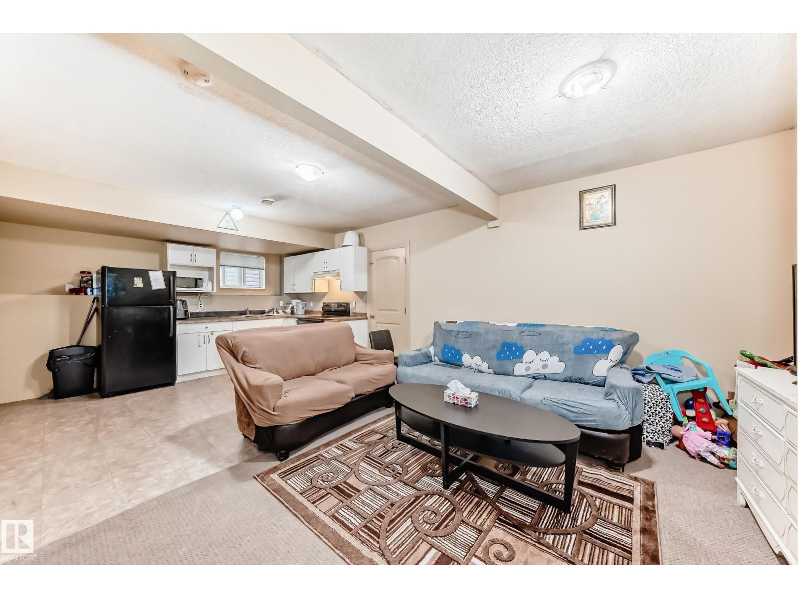 Photo 50 of 1913 33 B Av Nw, Edmonton AB