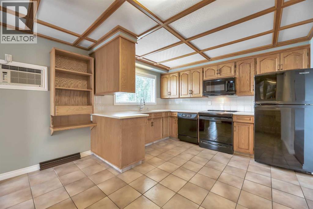 Single Family House Bungalow for Sale in  Windermere Road SW Wildwood Calgary 