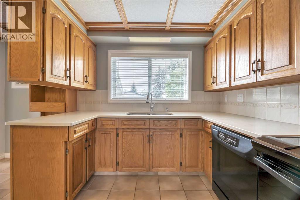 Single Family House Bungalow for Sale in  Windermere Road SW Wildwood Calgary 