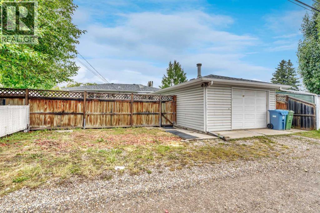 Single Family House Bungalow for Sale in  Windermere Road SW Wildwood Calgary 