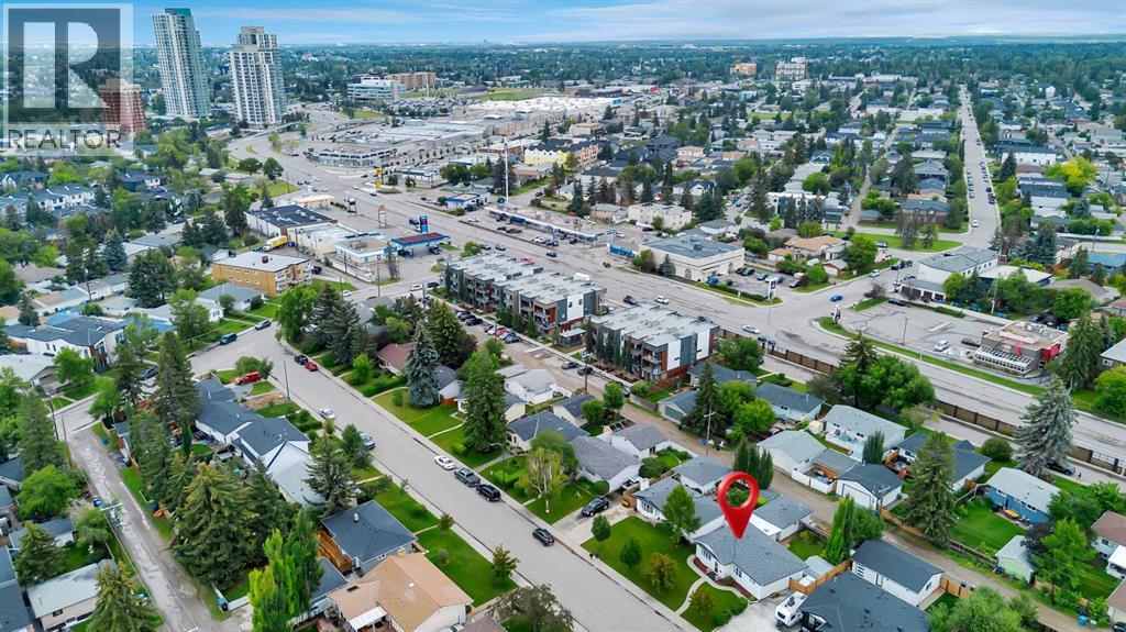 Single Family House Bungalow for Sale in  Windermere Road SW Wildwood Calgary 