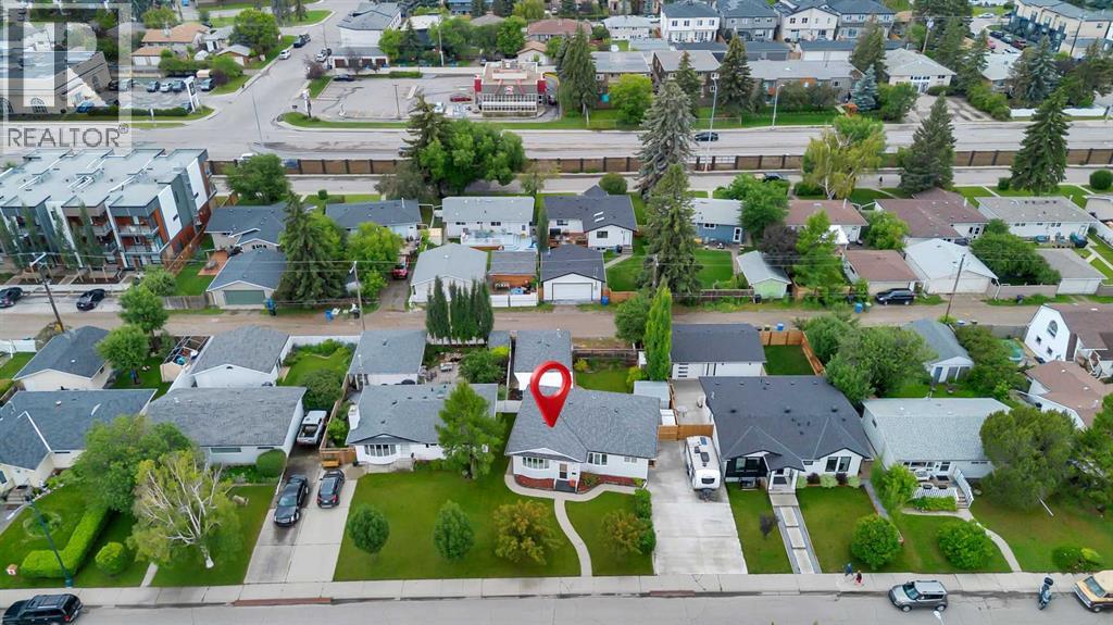 Single Family House Bungalow for Sale in  Windermere Road SW Wildwood Calgary 