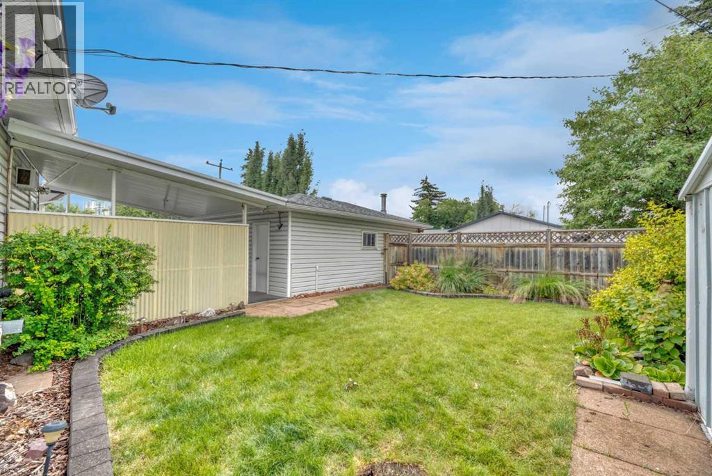 Single Family House Bungalow for Sale in  Windermere Road SW Wildwood Calgary 