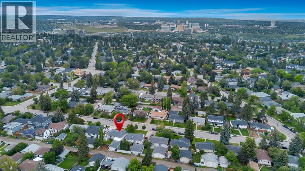 Single Family House Bungalow for Sale in  Windermere Road SW Wildwood Calgary 