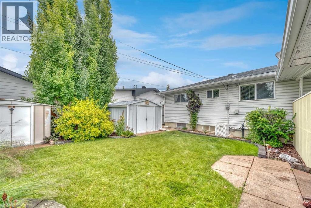 Single Family House Bungalow for Sale in  Windermere Road SW Wildwood Calgary 