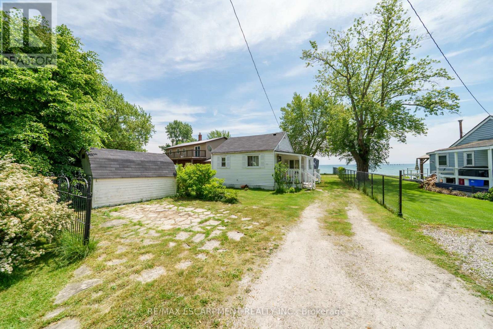Photo 3 of 976 Lakeshore Road, Haldimand ON