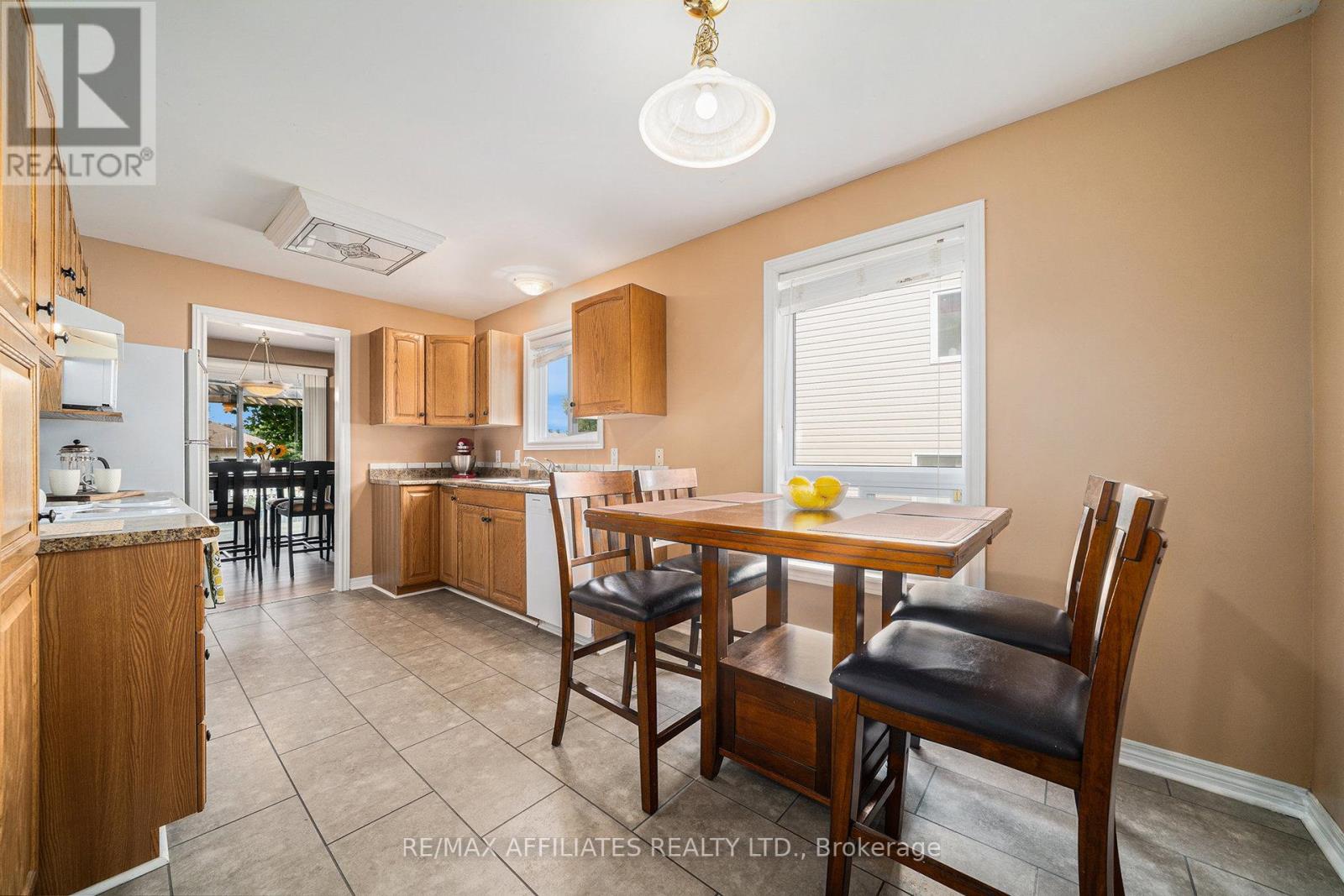 Photo 32 of 516 Joseph Street, Carleton Place ON