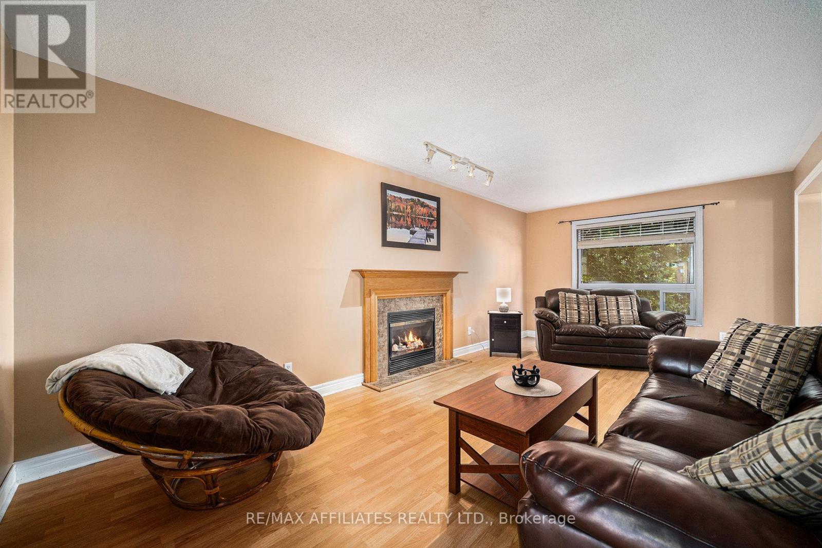 Photo 3 of 516 Joseph Street, Carleton Place ON