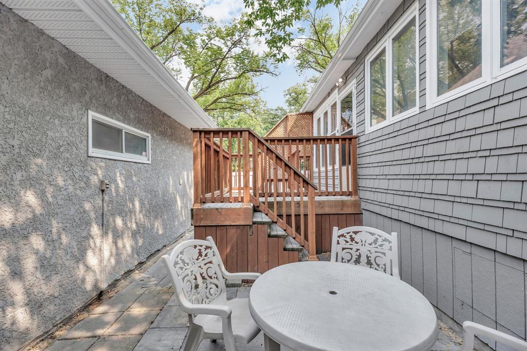 Photo 5 of 961 Dorchester Avenue, Winnipeg MB