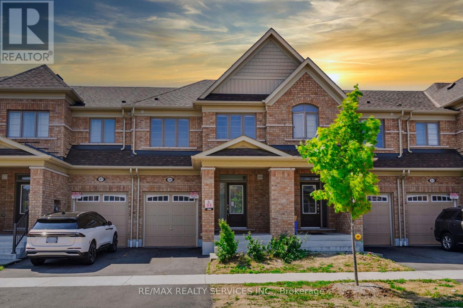 Photo 13 of 49 Bayardo Drive, Oshawa ON