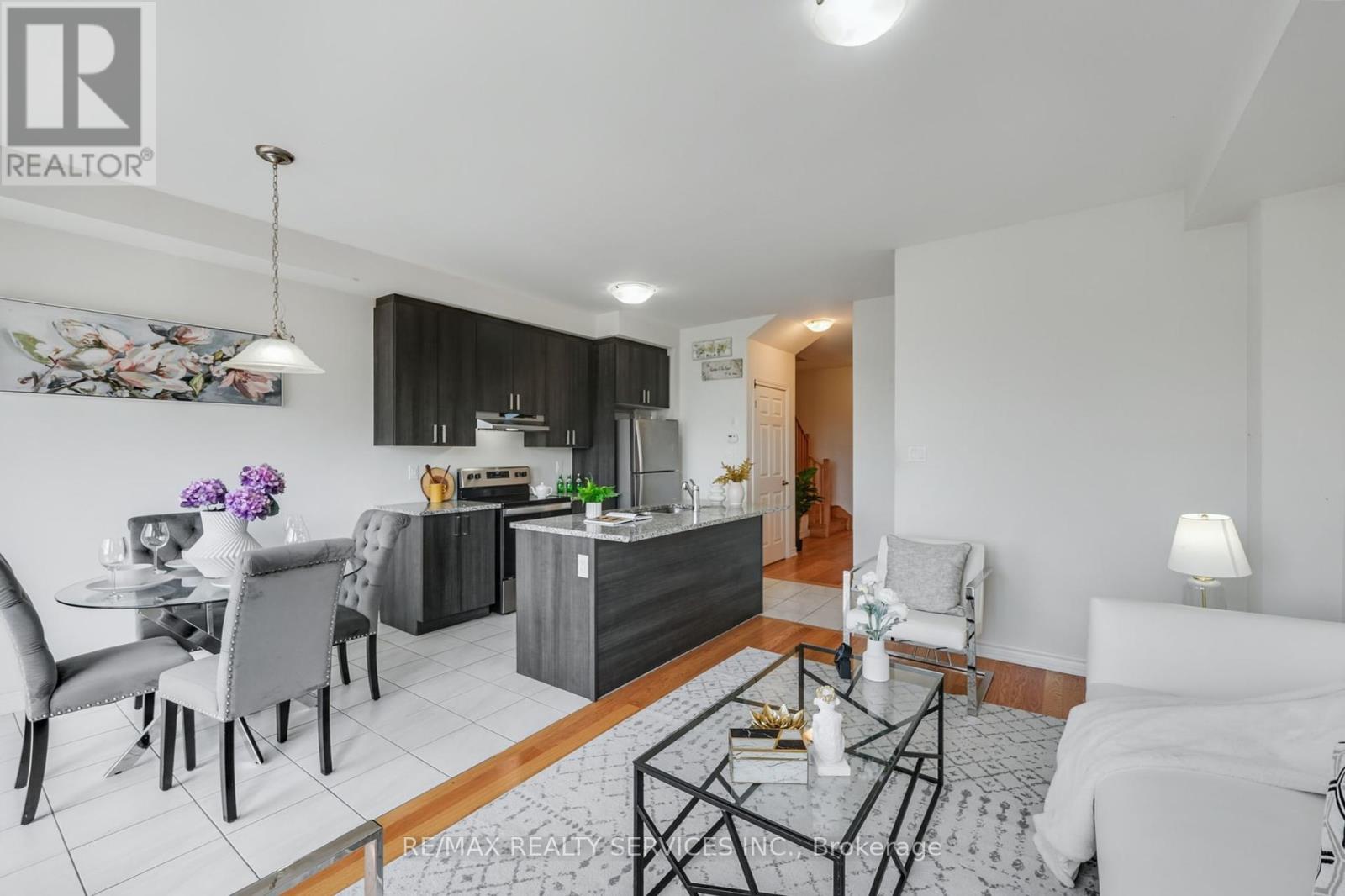 Photo 7 of 49 Bayardo Drive, Oshawa ON