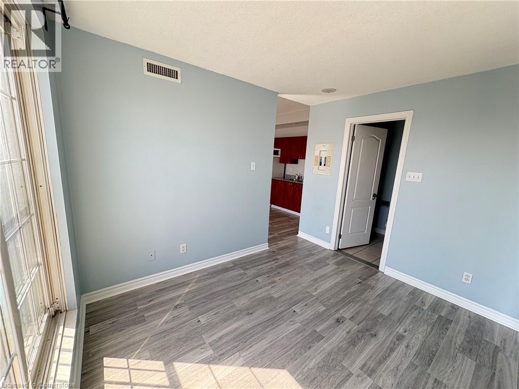 Photo 10 of 135 James Street S Unit 804, Hamilton ON
