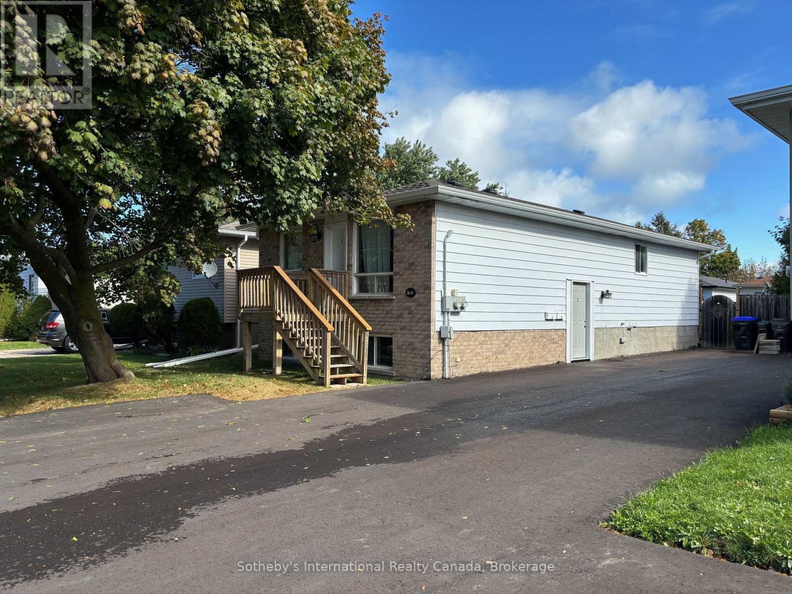 Photo 24 of 55 Courtice Crescent, Collingwood ON