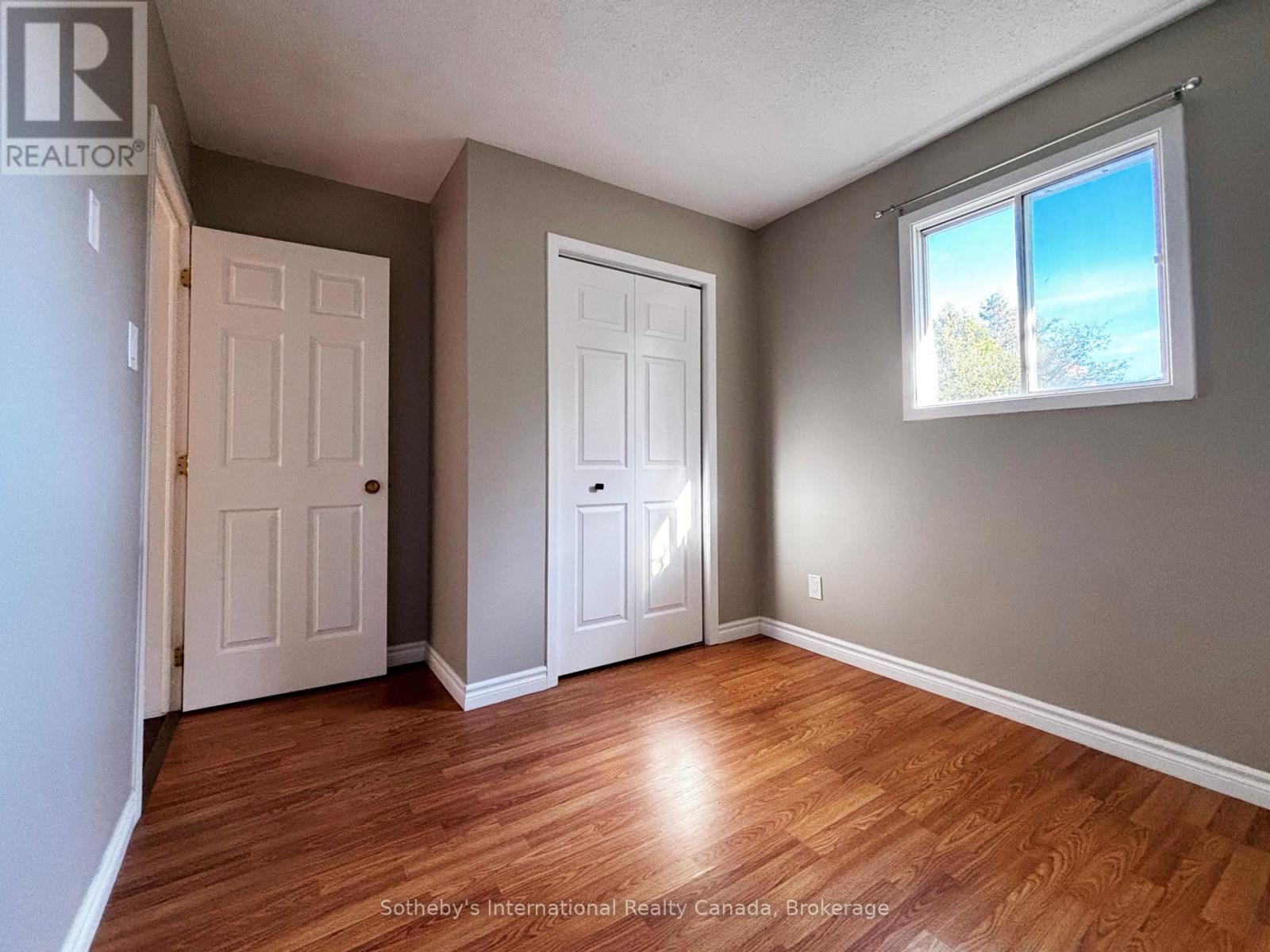 Photo 22 of 55 Courtice Crescent, Collingwood ON