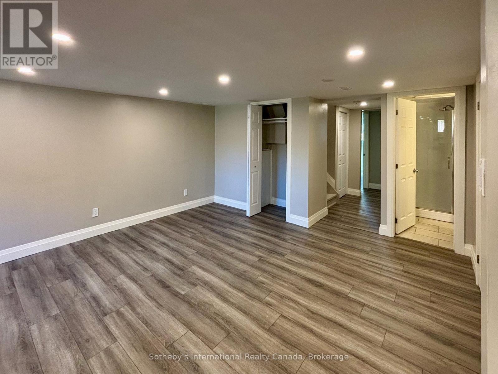 Photo 23 of 55 Courtice Crescent, Collingwood ON