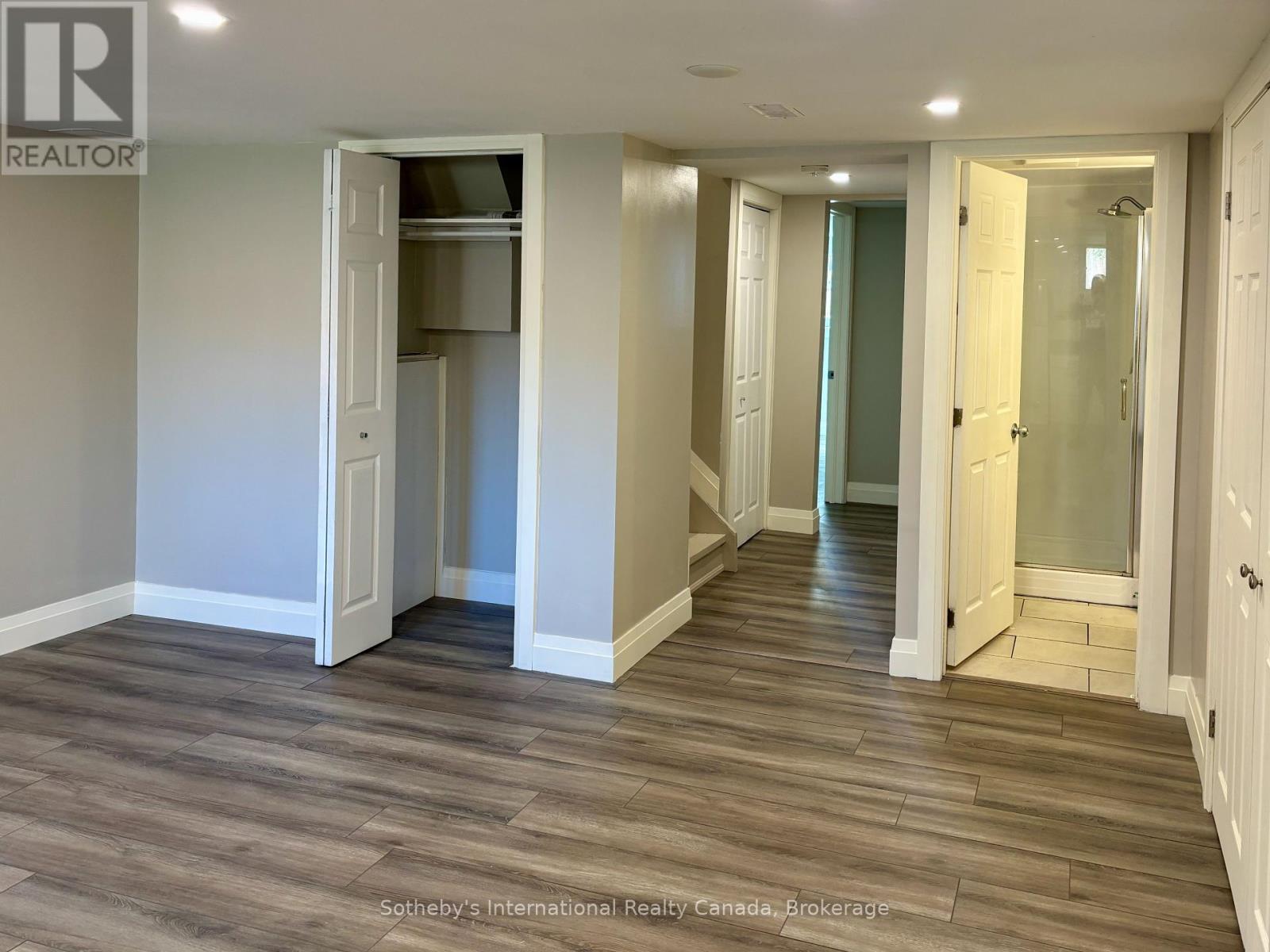 Photo 13 of 55 Courtice Crescent, Collingwood ON