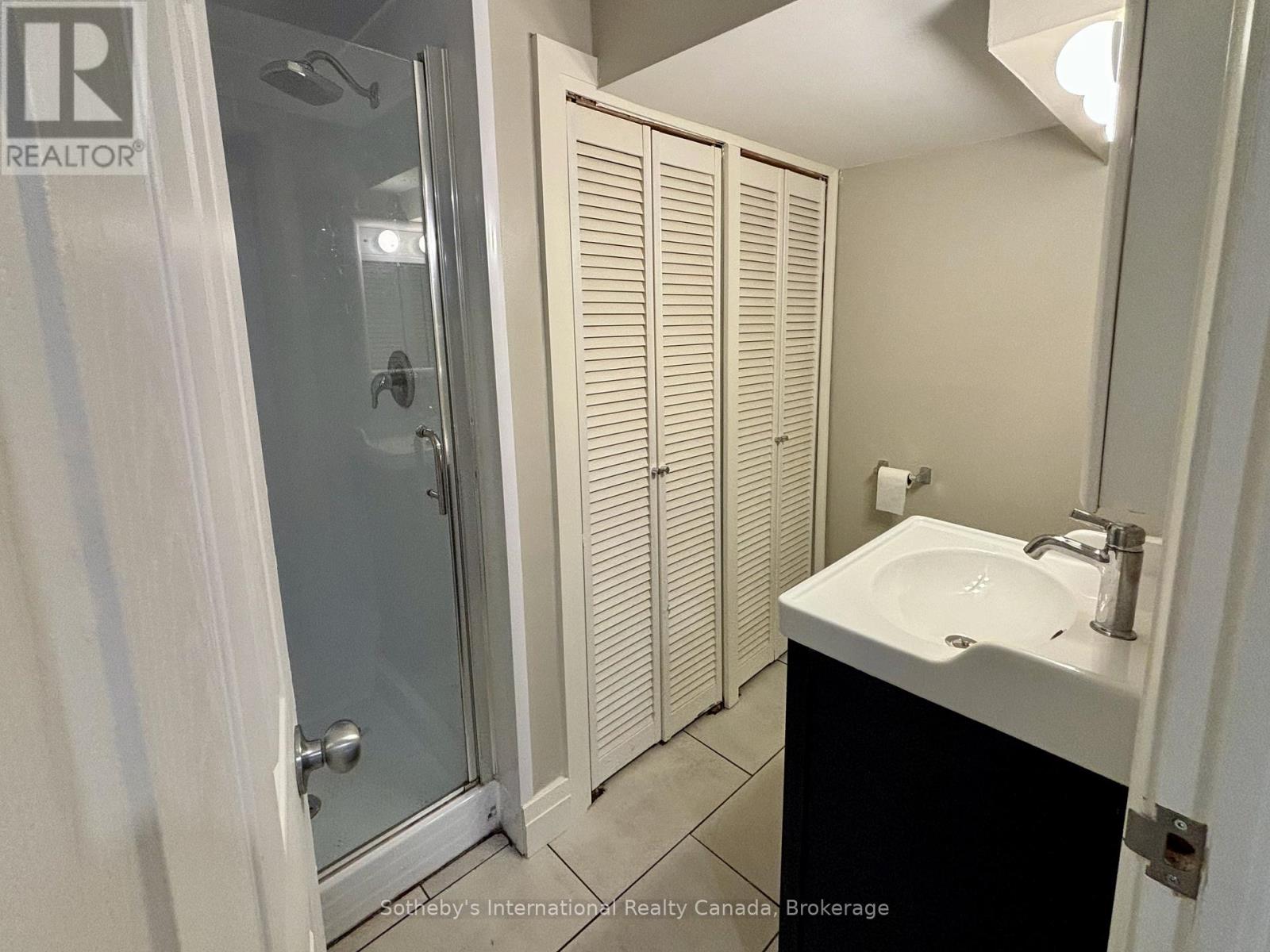 Photo 8 of 55 Courtice Crescent, Collingwood ON