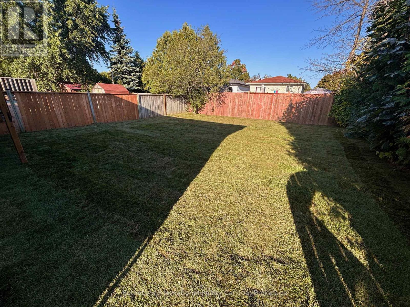 Photo 21 of 55 Courtice Crescent, Collingwood ON