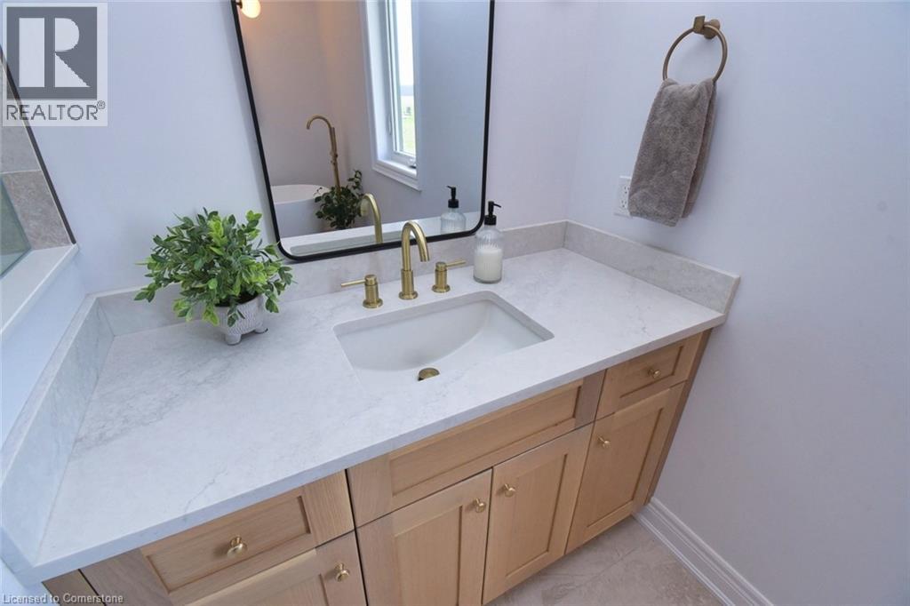 Photo 41 of 1294 Concession 1 Road S, Canfield ON