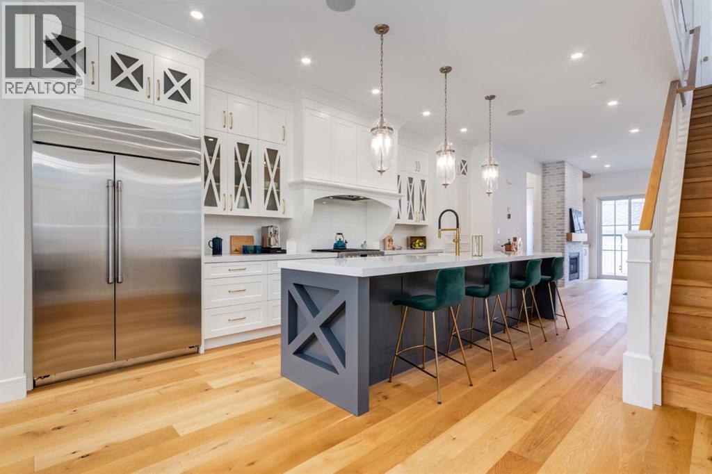 Photo 3 of 2720 4 Avenue Nw, Calgary AB