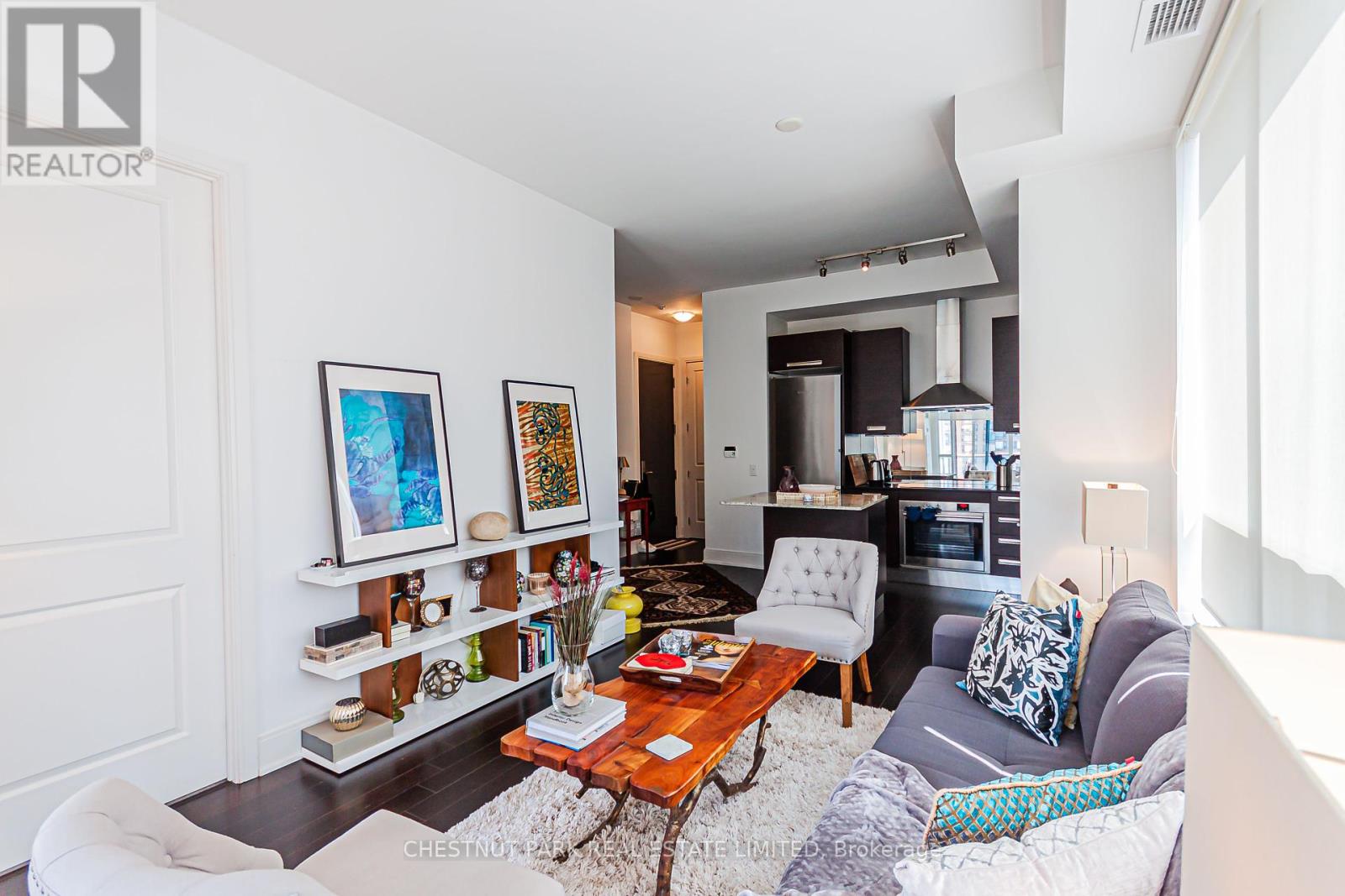 Photo 17 of 1204 21 Balmuto Street, Toronto ON