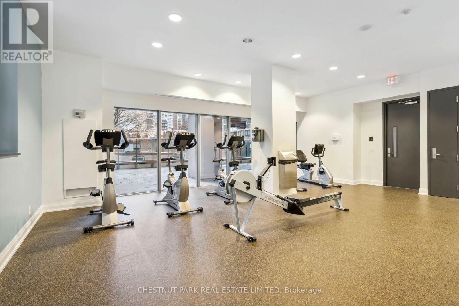 Photo 24 of 1204 21 Balmuto Street, Toronto ON