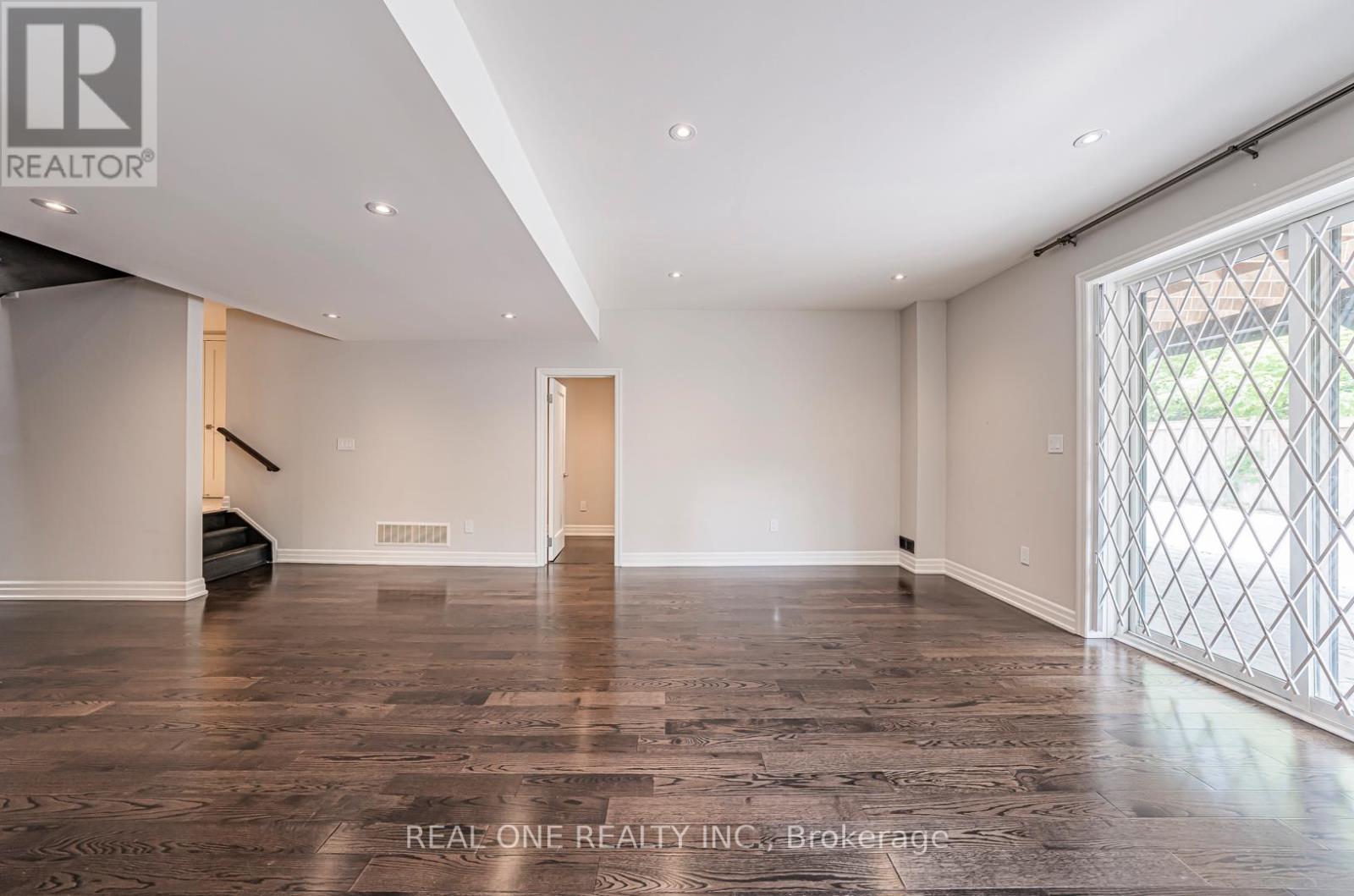 Photo 40 of 91 Fitzgerald Avenue, Markham ON