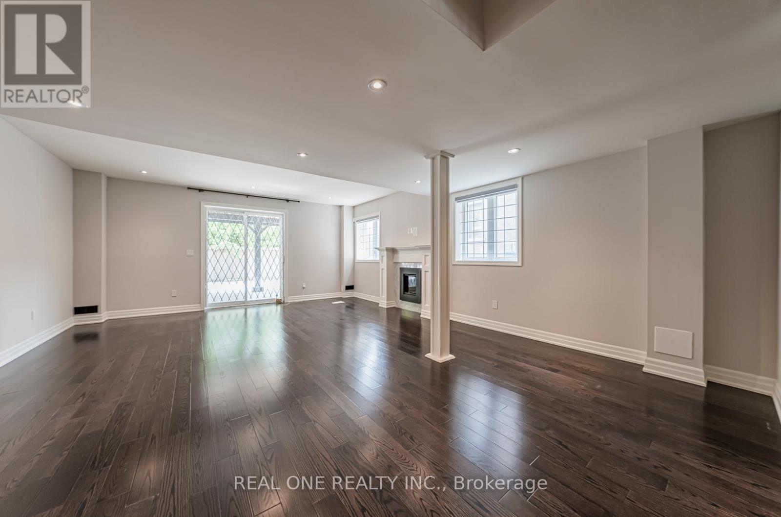 Photo 41 of 91 Fitzgerald Avenue, Markham ON