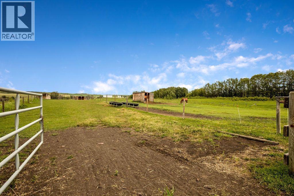 Photo 3 of 30028 Range Road 41, Rural Mountain View County AB