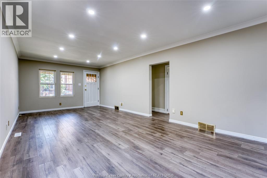 Photo 6 of 3243 Millen, Windsor ON