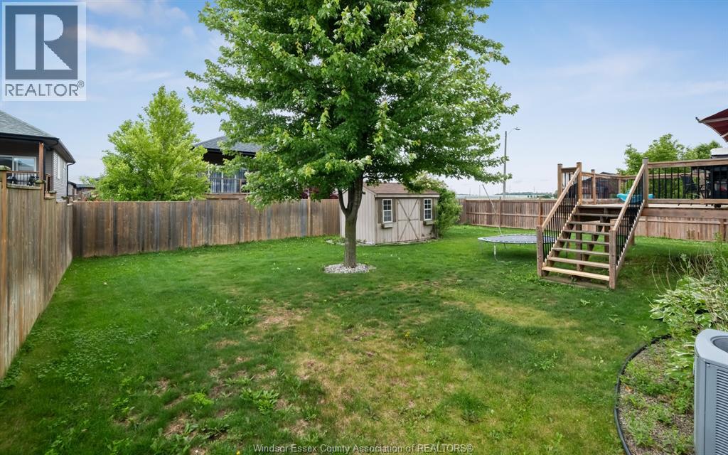 Photo 15 of 89 Hazel Crescent, Kingsville ON