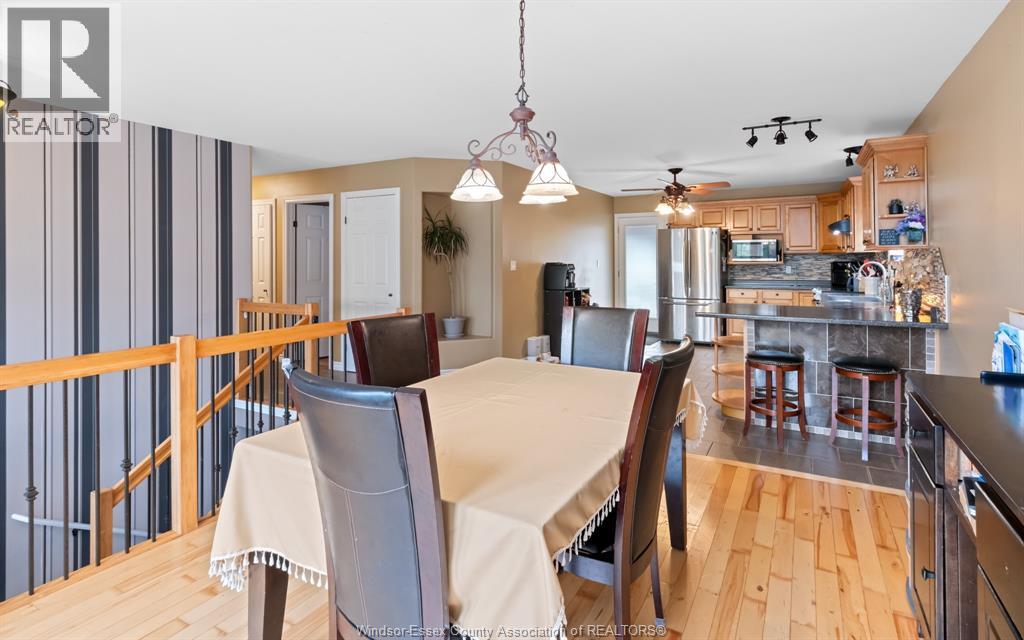 Photo 20 of 89 Hazel Crescent, Kingsville ON